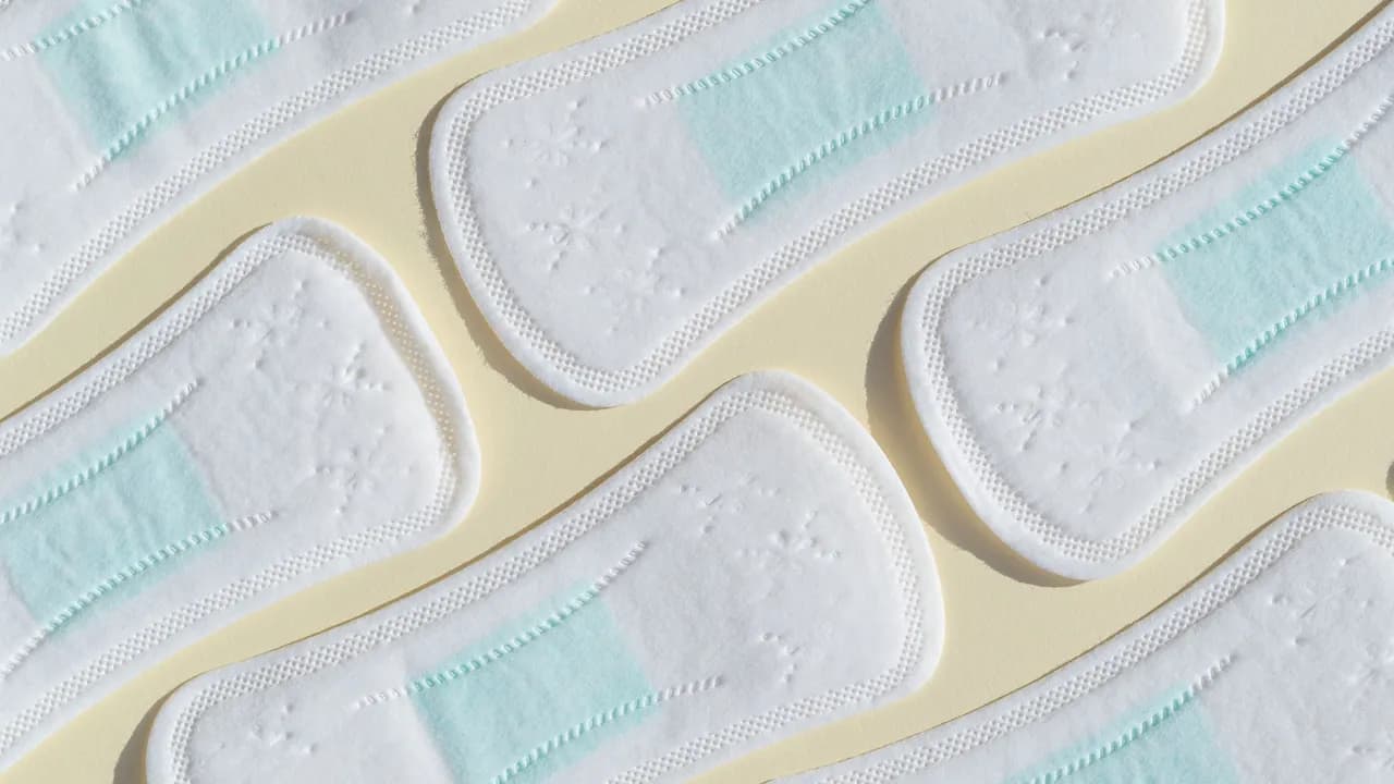 photologuephotos2024-04close-up-sanitary-towels-backgroundjpg photologuephotos2024-04close-up-sanitary-towels-backgroundjpg