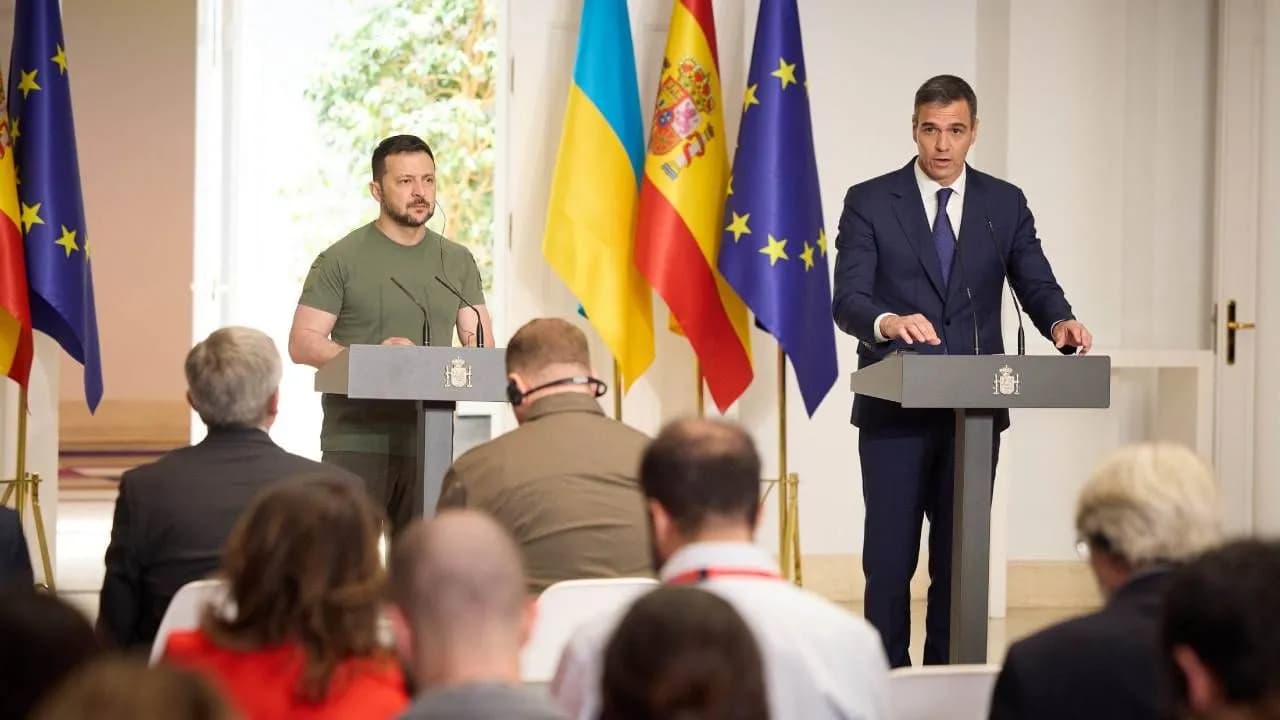 photologuephotos2024-05espana_promete_apoyo_militar_a_ucrania_durante_visita_de_zelenskijpg photologuephotos2024-05espana_promete_apoyo_militar_a_ucrania_durante_visita_de_zelenskijpg
