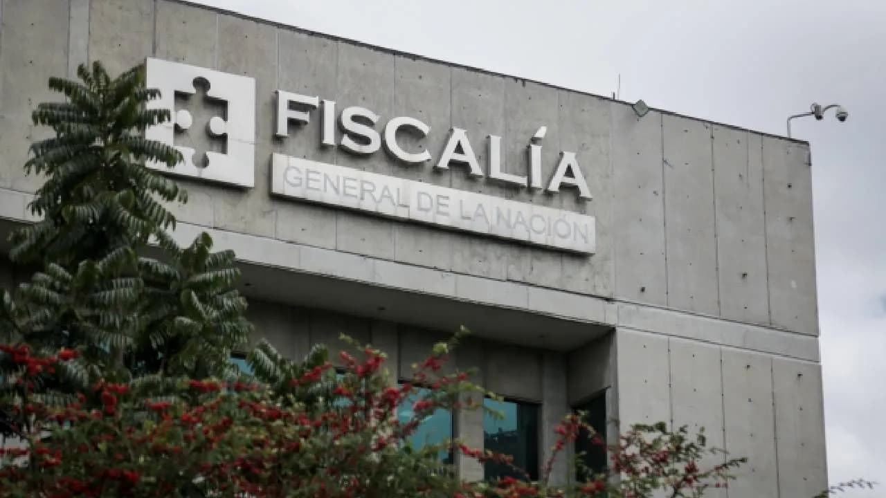 photologuephotos2024-06la_nueva_piramide_que_investiga_la_fiscalia_y_en_la_que_se_habrian_perdido_13000_millones_de_pesosjpg photologuephotos2024-06la_nueva_piramide_que_investiga_la_fiscalia_y_en_la_que_se_habrian_perdido_13000_millones_de_pesosjpg
