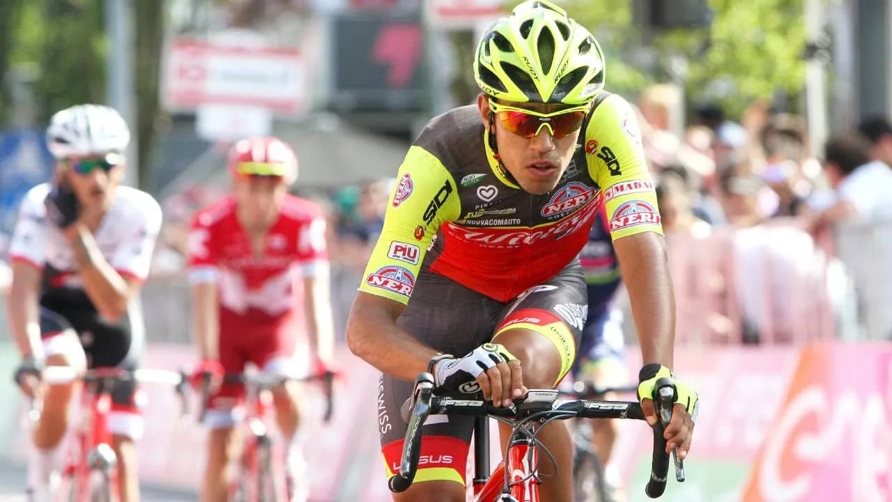 photologuephotos2024-05daniel_martinez_quedo_segundo_en_la_general_del_giro_de_italia_tras_etapa_complicada_de_montanajpg photologuephotos2024-05daniel_martinez_quedo_segundo_en_la_general_del_giro_de_italia_tras_etapa_complicada_de_montanajpg