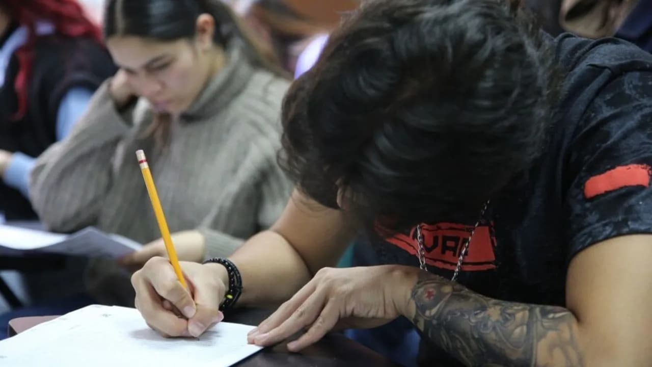 2_horas_11.jpg 2_horas_11.jpg