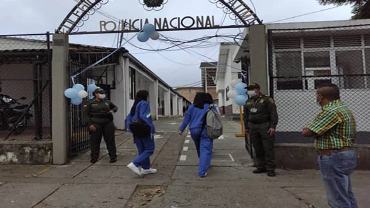 photologuephotos2024-06lo_que_se_sabe_del_menor_de_11_anos_que_fallecio_en_un_colegio_de_la_policia_nacionaljpg photologuephotos2024-06lo_que_se_sabe_del_menor_de_11_anos_que_fallecio_en_un_colegio_de_la_policia_nacionaljpg