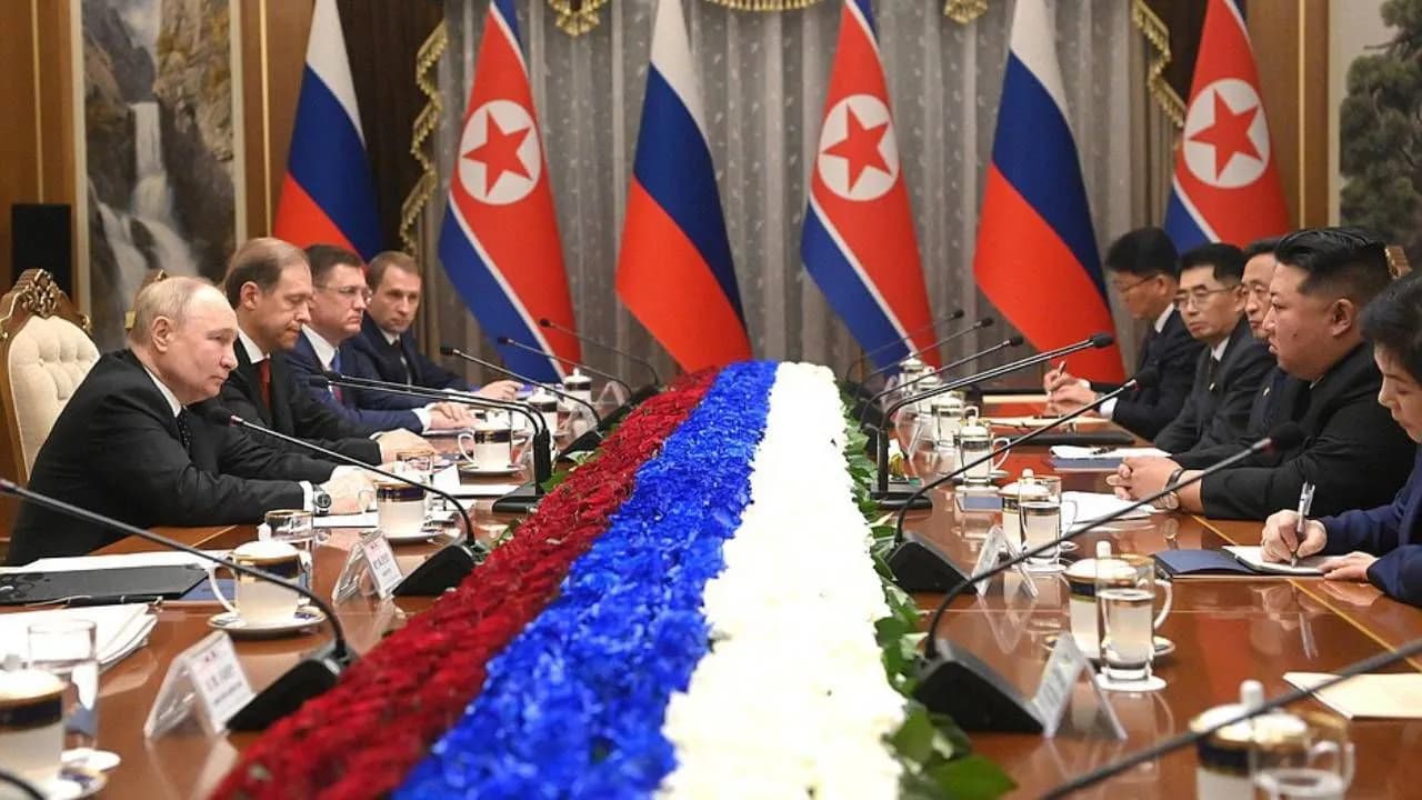 photologuephotos2024-06vladimir_putin_y_kim_jongun_firman_acuerdo_bilateral_de_asociacion_estrategica_en_medio_de_la_guerrajpg photologuephotos2024-06vladimir_putin_y_kim_jongun_firman_acuerdo_bilateral_de_asociacion_estrategica_en_medio_de_la_guerrajpg