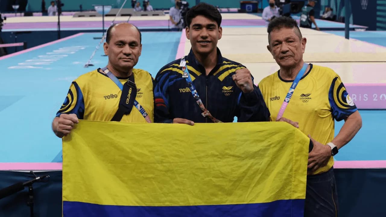 photologuephotos2024-08angel_barajas_junto_a_jairo_ruizpng photologuephotos2024-08angel_barajas_junto_a_jairo_ruizpng
