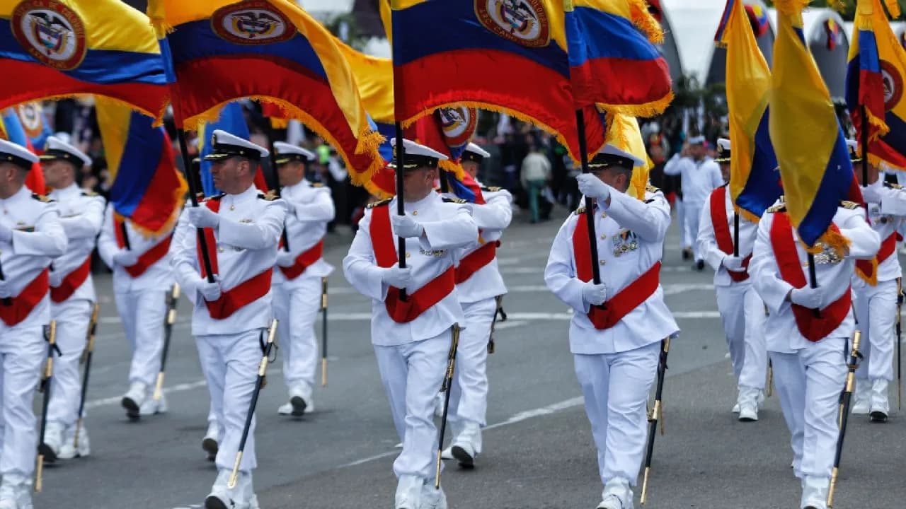 photologuephotos2024-07desfile-militar-20-juliojpg photologuephotos2024-07desfile-militar-20-juliojpg