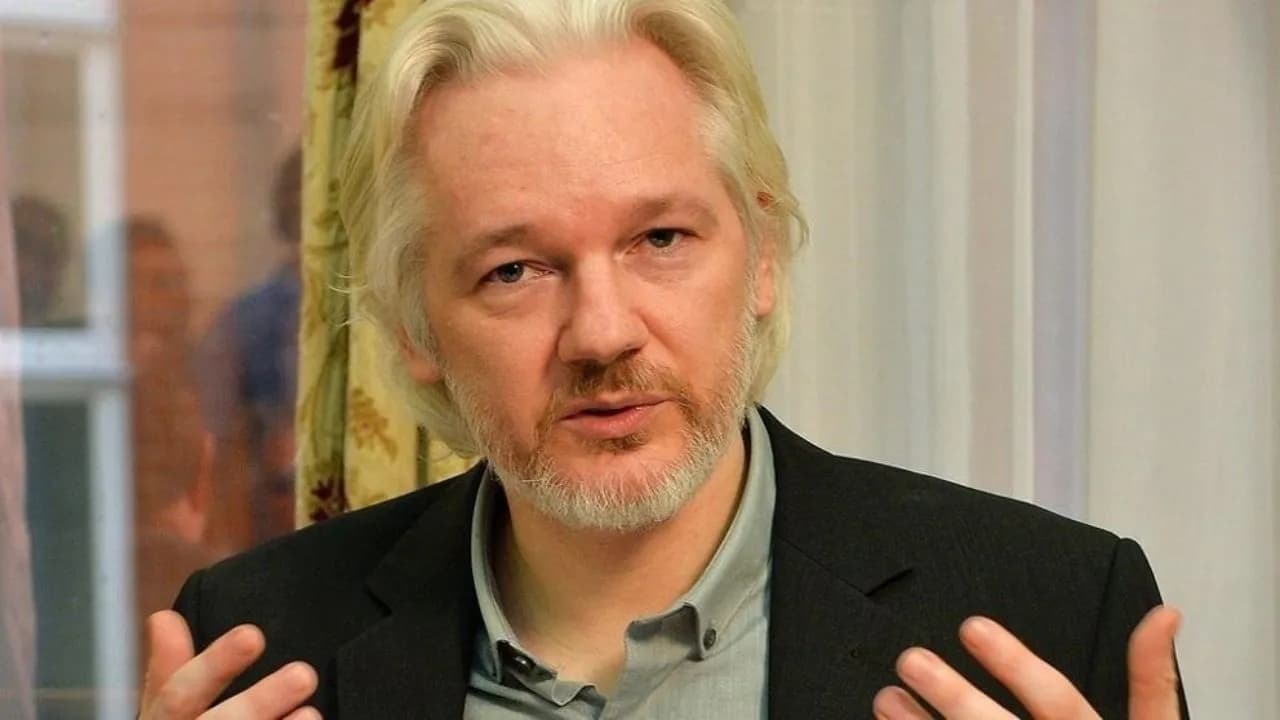 photologuephotos2024-06julian-assange-librejpg photologuephotos2024-06julian-assange-librejpg