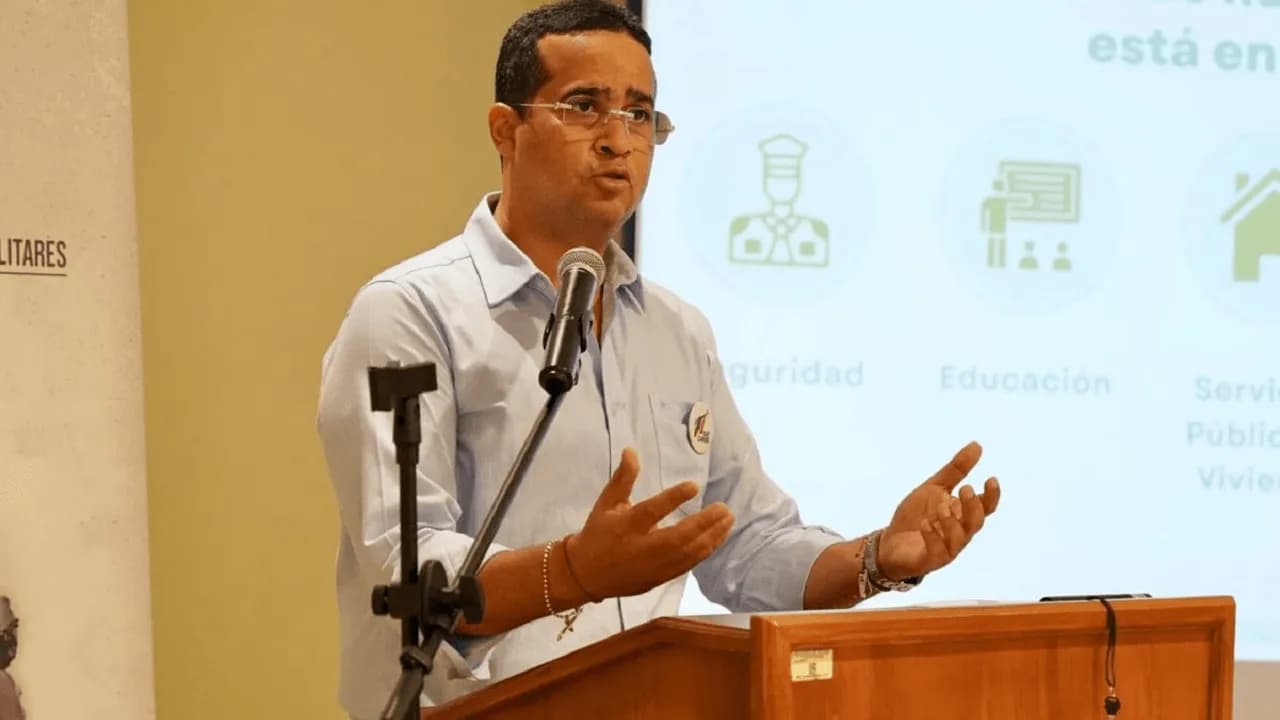 photologuephotos2024-08jairo_aguilar_redes_socialespng photologuephotos2024-08jairo_aguilar_redes_socialespng