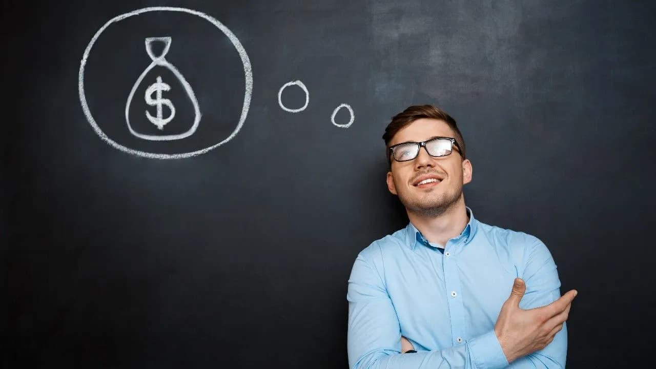 photologuephotos2024-09portrait-minded-man-crossed-hands-blackboard-money-conc_1jpg photologuephotos2024-09portrait-minded-man-crossed-hands-blackboard-money-conc_1jpg