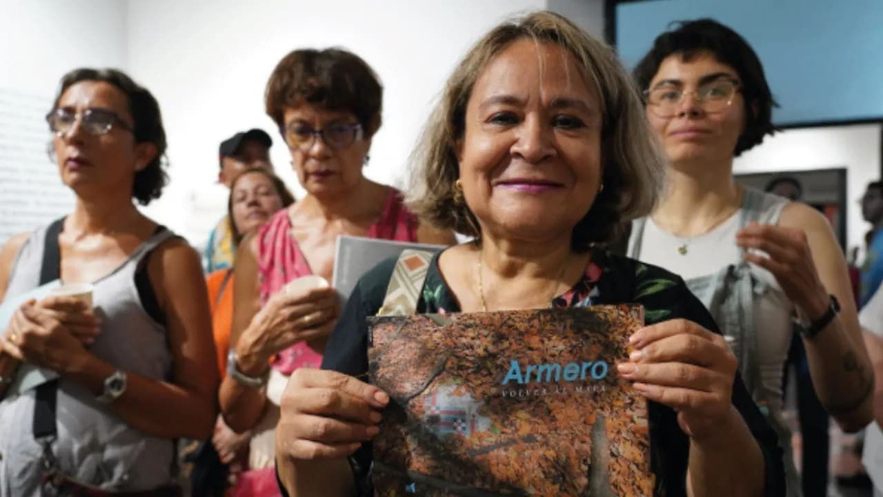 photologuephotos2024-11libro_armero_en_el_mapa_0jpg photologuephotos2024-11libro_armero_en_el_mapa_0jpg