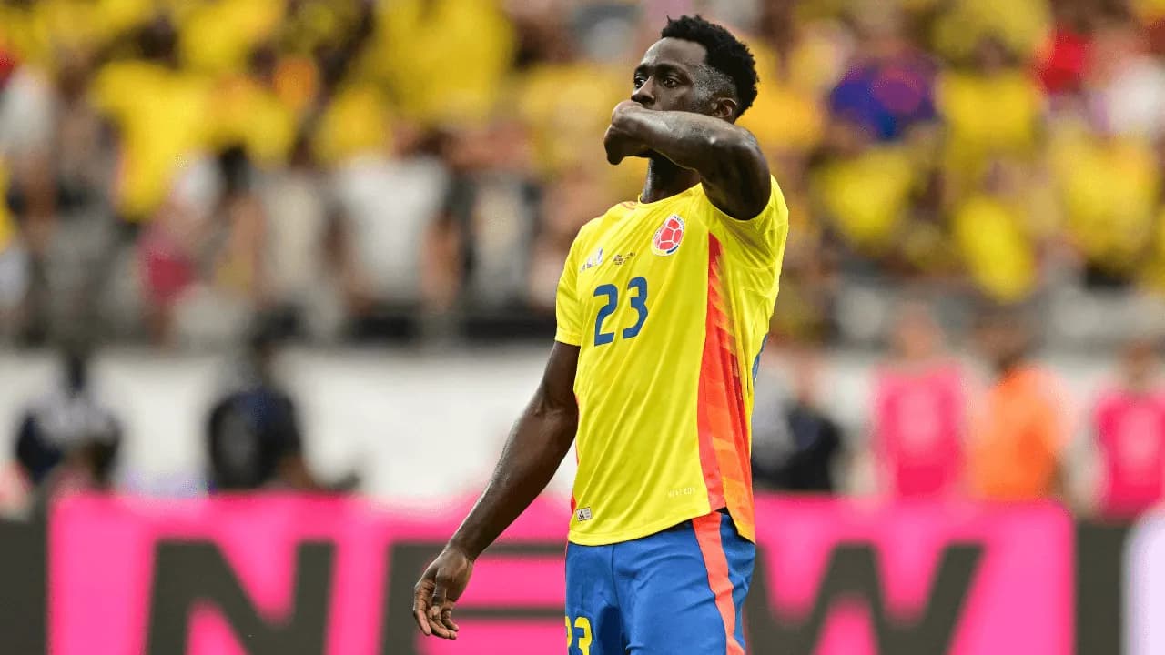 photologuephotos2024-10davinson_sanchez_celebra_ante_la_aficion_colombiana_en_la_copa_america_2024png photologuephotos2024-10davinson_sanchez_celebra_ante_la_aficion_colombiana_en_la_copa_america_2024png