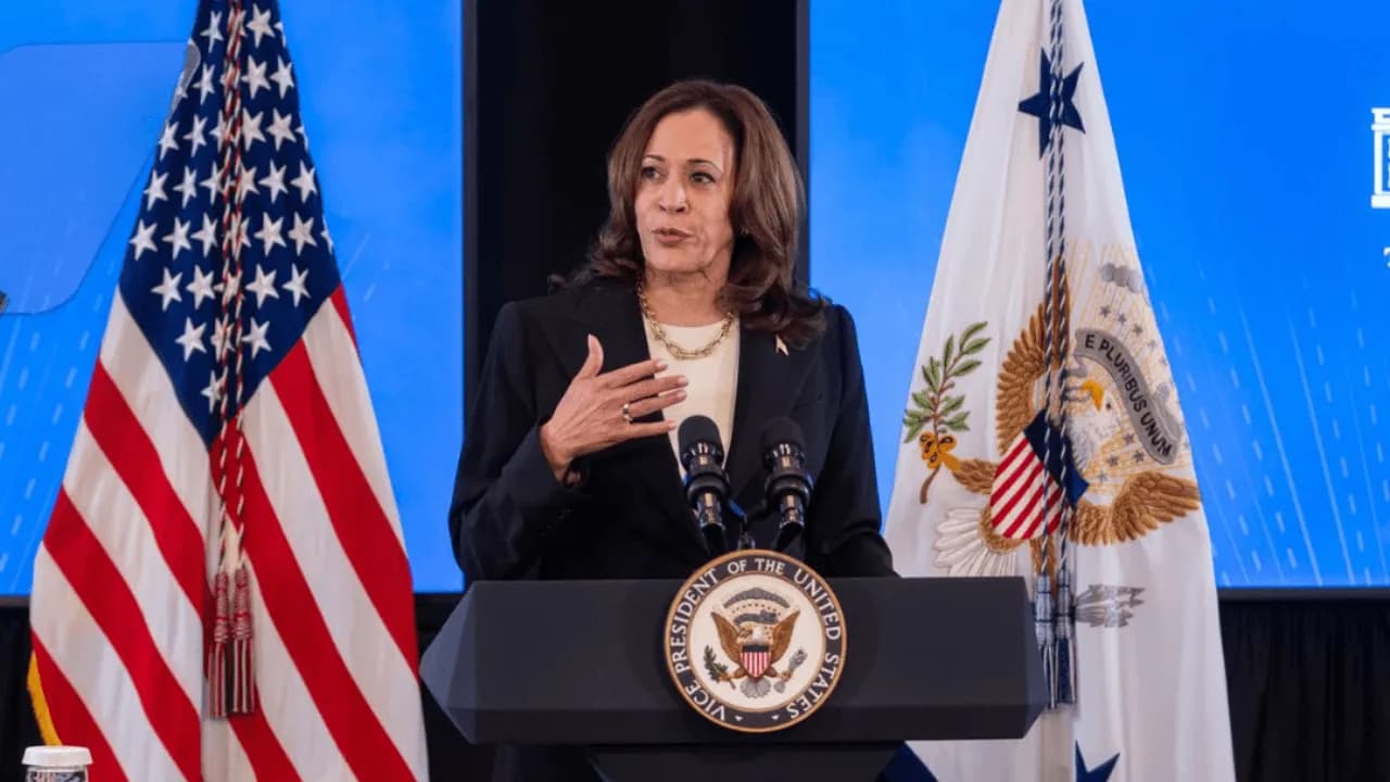 photologuephotos2024-10posible-formula-vicepresidencial-kamala-harrispng photologuephotos2024-10posible-formula-vicepresidencial-kamala-harrispng