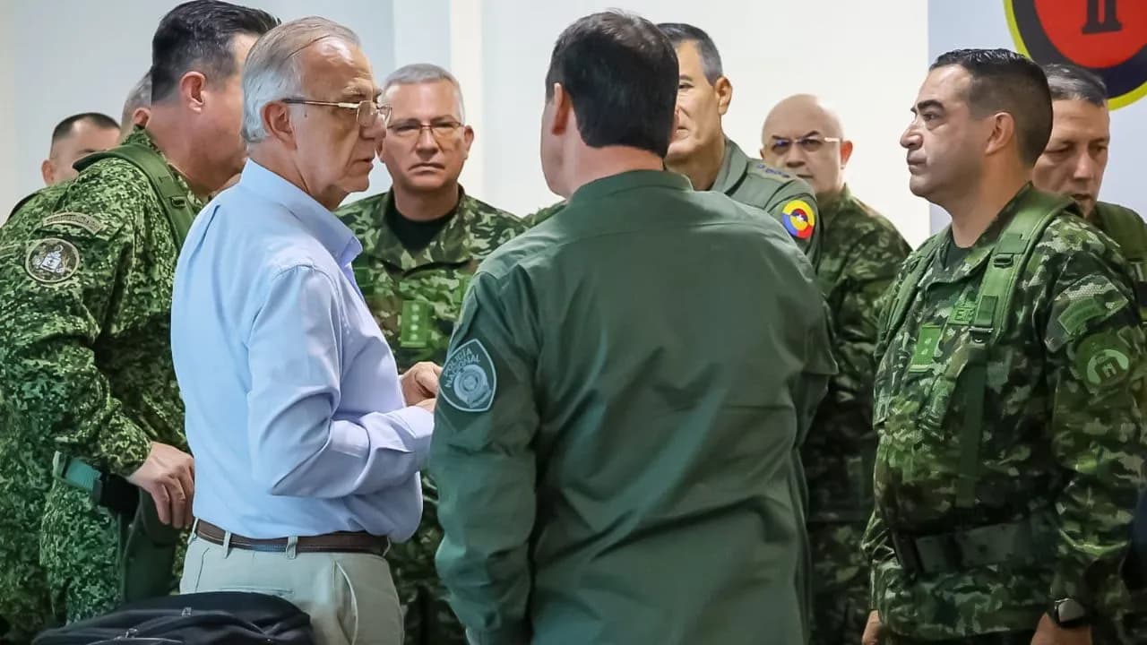 photologuephotos2025-01_ya_hubo_un_primer_combate_ministro_de_defensa_confirmo_inicio_de_ofensiva_militar_contra_el_eln_en_el_catatumbojpg photologuephotos2025-01_ya_hubo_un_primer_combate_ministro_de_defensa_confirmo_inicio_de_ofensiva_militar_contra_el_eln_en_el_catatumbojpg