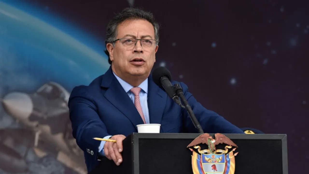 photologuephotos2024-12presidente_gustavo_petro_defiende_al_ministro_de_hacienda_ricardo_bonillajpg photologuephotos2024-12presidente_gustavo_petro_defiende_al_ministro_de_hacienda_ricardo_bonillajpg