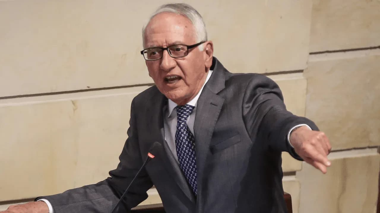 photologuephotos2024-12ministro_de_saludpng photologuephotos2024-12ministro_de_saludpng