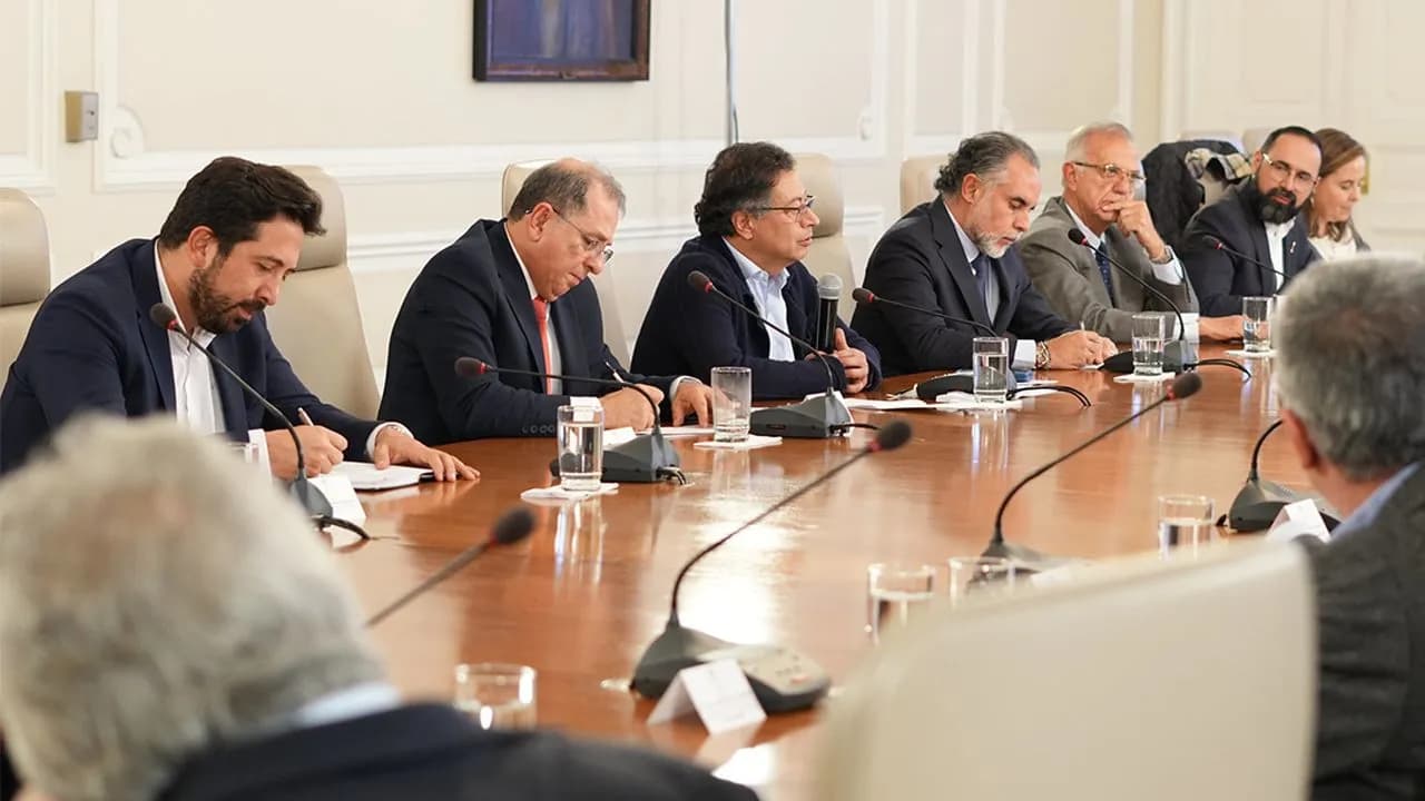 photologuephotos2025-02fotografia_andrea_puentes_y_ovidio_gonzalez_presidencia_de_la_republica_0jpg photologuephotos2025-02fotografia_andrea_puentes_y_ovidio_gonzalez_presidencia_de_la_republica_0jpg