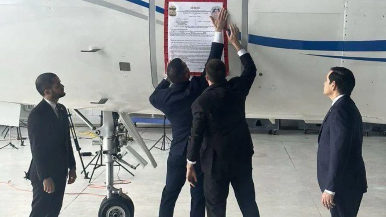 photologuephotos2025-02estados_unidos_confisco_un_avion_de_propiedad_de_la_vicepresidenta_de_venezuela_delcy_rodriguezjpg photologuephotos2025-02estados_unidos_confisco_un_avion_de_propiedad_de_la_vicepresidenta_de_venezuela_delcy_rodriguezjpg