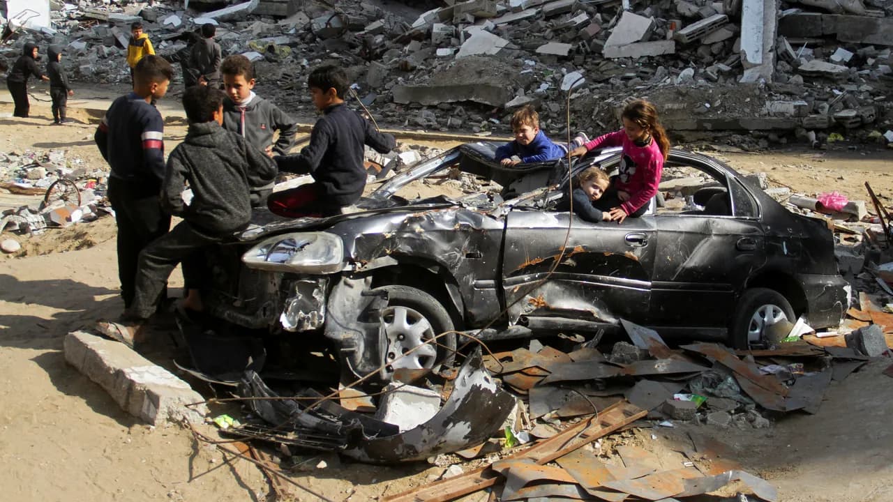photologuephotos2025-012025-01-15t170336z_183500833_rc2dacal3x2l_rtrmadp_3_israel-palestinians-gazajpg photologuephotos2025-012025-01-15t170336z_183500833_rc2dacal3x2l_rtrmadp_3_israel-palestinians-gazajpg