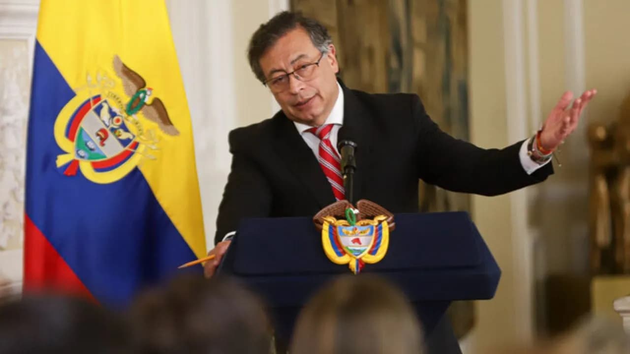 photologuephotos2025-01presidente_petro_les_solicito_retornar_al_pais_a_los_colombianos_indocumentados_en_estados_unidosjpg photologuephotos2025-01presidente_petro_les_solicito_retornar_al_pais_a_los_colombianos_indocumentados_en_estados_unidosjpg