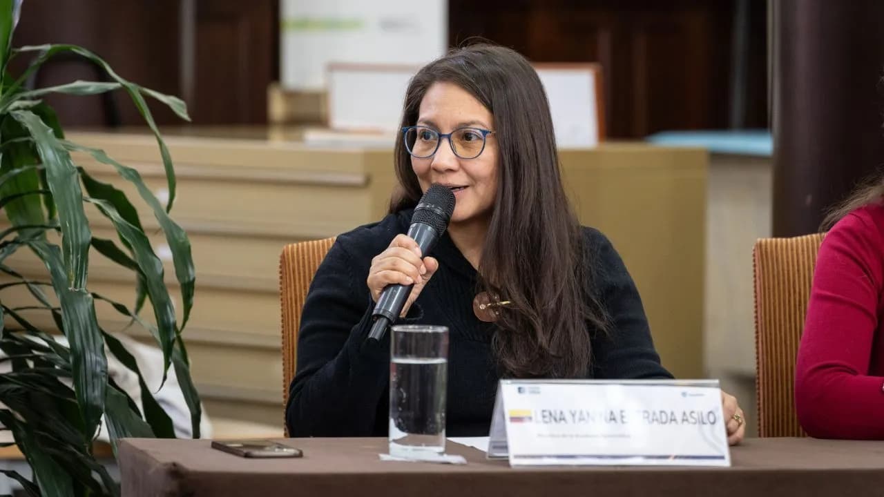 photologuephotos2025-02_quien_es_lena_yanina_estrada_la_proxima_ministra_de_ambientejpg photologuephotos2025-02_quien_es_lena_yanina_estrada_la_proxima_ministra_de_ambientejpg