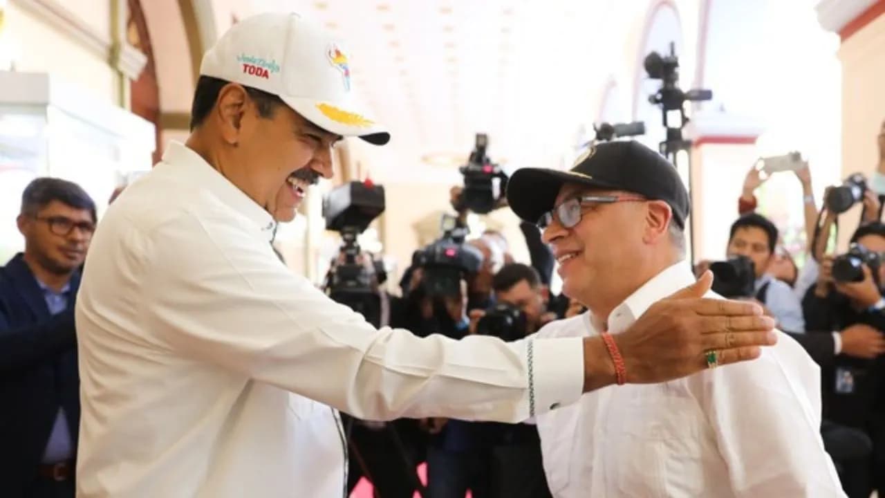 photologuephotos2025-02_le_pido_al_pueblo_de_colombia_que_apoye_al_presidente_petro_nicolas_madurojpg photologuephotos2025-02_le_pido_al_pueblo_de_colombia_que_apoye_al_presidente_petro_nicolas_madurojpg