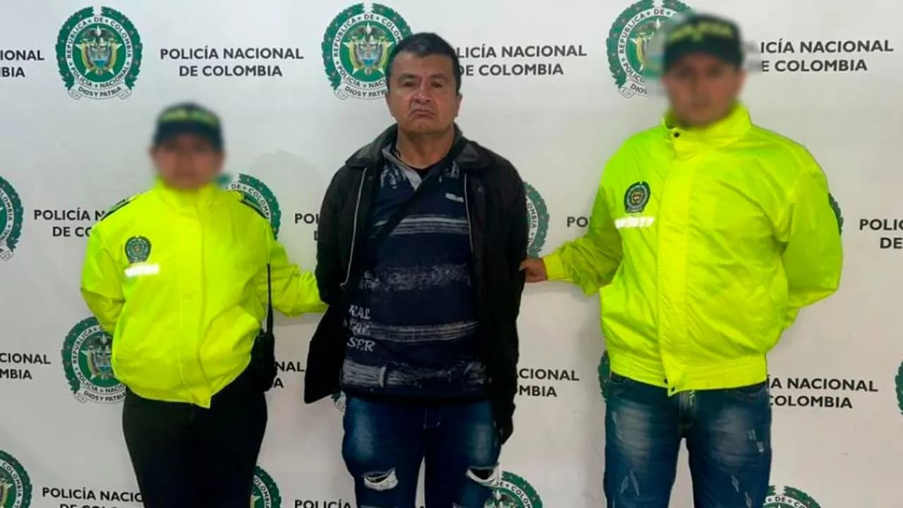 photologuephotos2025-05cayo_alias_yerbatero_acusado_de_abusar_de_menores_de_edad_con_discapacidad_en_bogota_0jpg photologuephotos2025-05cayo_alias_yerbatero_acusado_de_abusar_de_menores_de_edad_con_discapacidad_en_bogota_0jpg