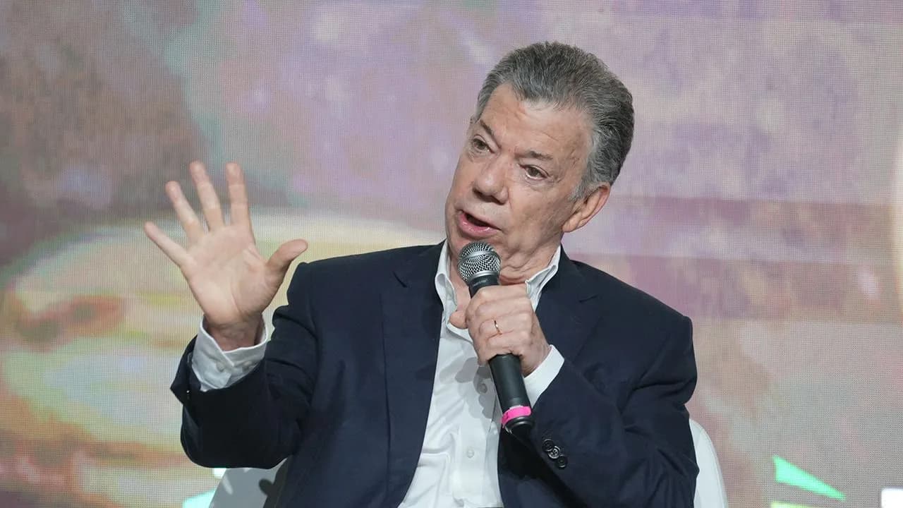 photologuephotos2025-04juan_manuel_santos_cambiojpeg photologuephotos2025-04juan_manuel_santos_cambiojpeg