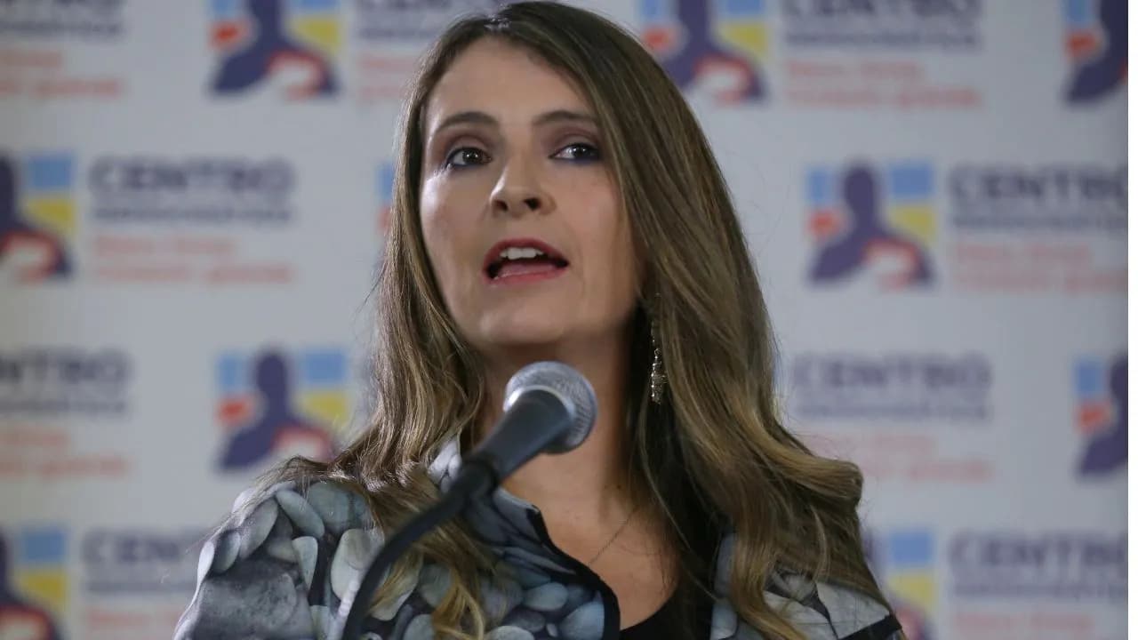 photologuephotos2025-03paloma_valencia_protadajpg photologuephotos2025-03paloma_valencia_protadajpg
