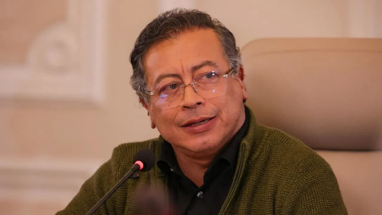 presidente_petro_anuncia_que_convocara_consulta_popular_por_decreto_si_el_senado_no_la_discute.jpg presidente_petro_anuncia_que_convocara_consulta_popular_por_decreto_si_el_senado_no_la_discute.jpg