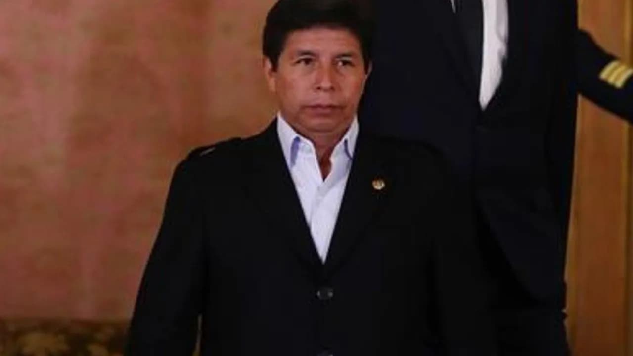 photologuephotos2022-10presidente_peru_cercajpg photologuephotos2022-10presidente_peru_cercajpg
