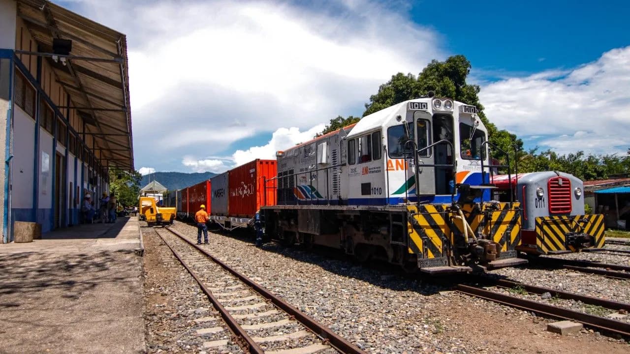 photologuephotos2025-04ani_tren_0jpg photologuephotos2025-04ani_tren_0jpg