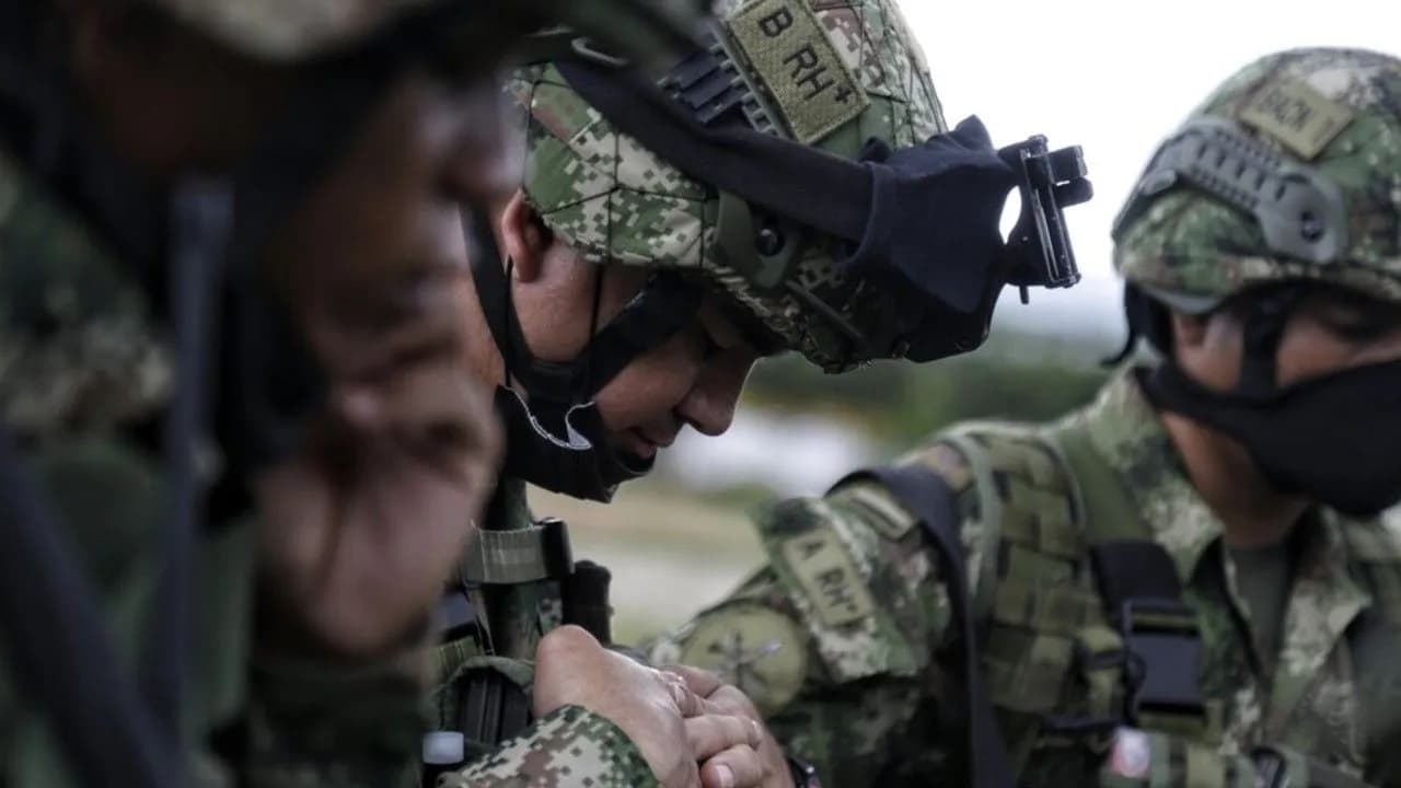 photologuephotos2025-06militares_del_ejercitojpg photologuephotos2025-06militares_del_ejercitojpg