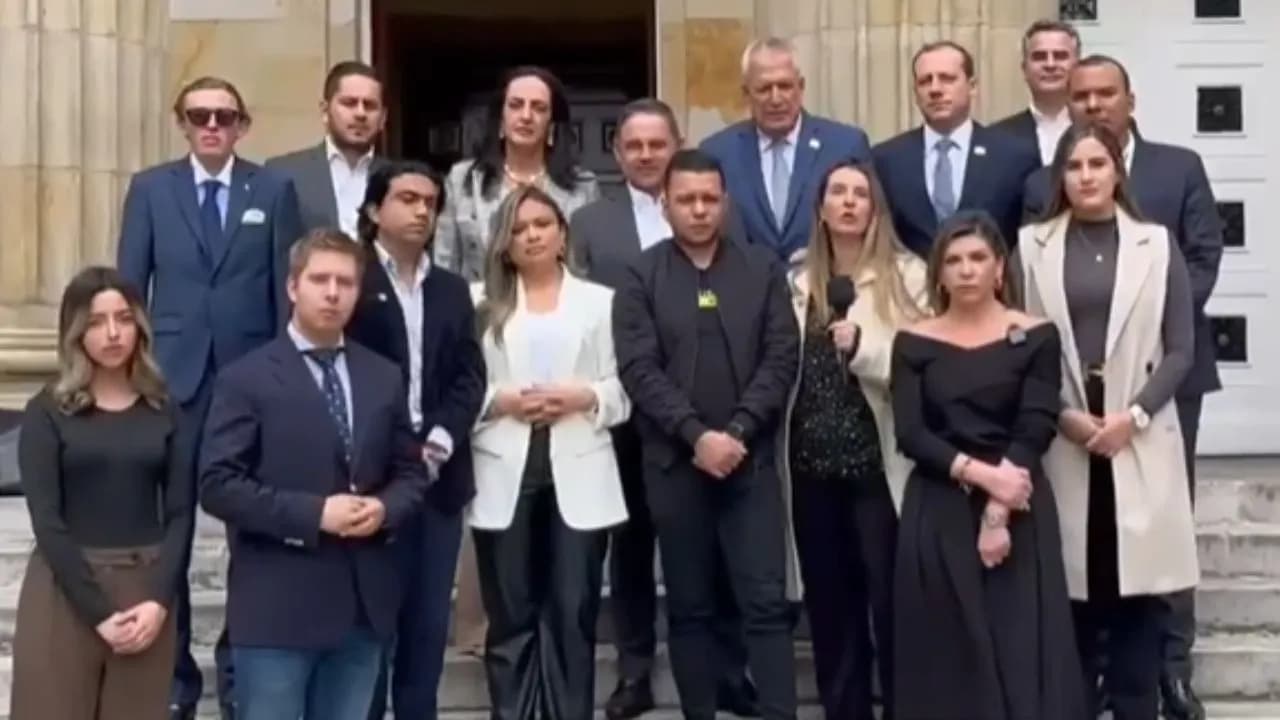 photologuephotos2025-06_somos_la_voz_de_millones_oposicion_anuncia_movilizacion_para_rechazar_la_convocatoria_de_la_consulta_popular_por_decretojpg photologuephotos2025-06_somos_la_voz_de_millones_oposicion_anuncia_movilizacion_para_rechazar_la_convocatoria_de_la_consulta_popular_por_decretojpg