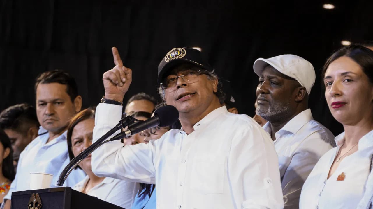 photologuephotos2025-06presidente_gustavo_petro_en_cali_vallepng photologuephotos2025-06presidente_gustavo_petro_en_cali_vallepng