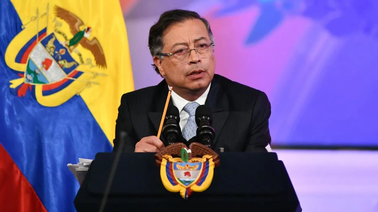 photologuephotos2025-07sistema_de_salud_seguridad_y_crecimiento_economico_las_claves_del_discurso_del_presidente_petro_en_la_instalacion_del_congreso_0jpg photologuephotos2025-07sistema_de_salud_seguridad_y_crecimiento_economico_las_claves_del_discurso_del_presidente_petro_en_la_instalacion_del_congreso_0jpg