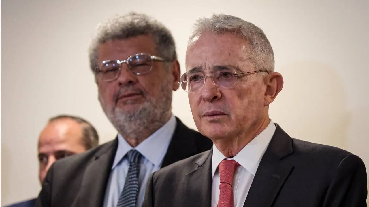 photologuephotos2025-07uribe_y_granadosjpg photologuephotos2025-07uribe_y_granadosjpg