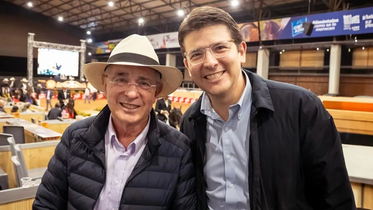 photologuephotos2025-08_asesinaron_a_miguel_con_la_instigacion_de_la_venganza_el_discurso_que_escribio_el_expresidente_uribe_en_homenaje_al_exsenadorjpg photologuephotos2025-08_asesinaron_a_miguel_con_la_instigacion_de_la_venganza_el_discurso_que_escribio_el_expresidente_uribe_en_homenaje_al_exsenadorjpg