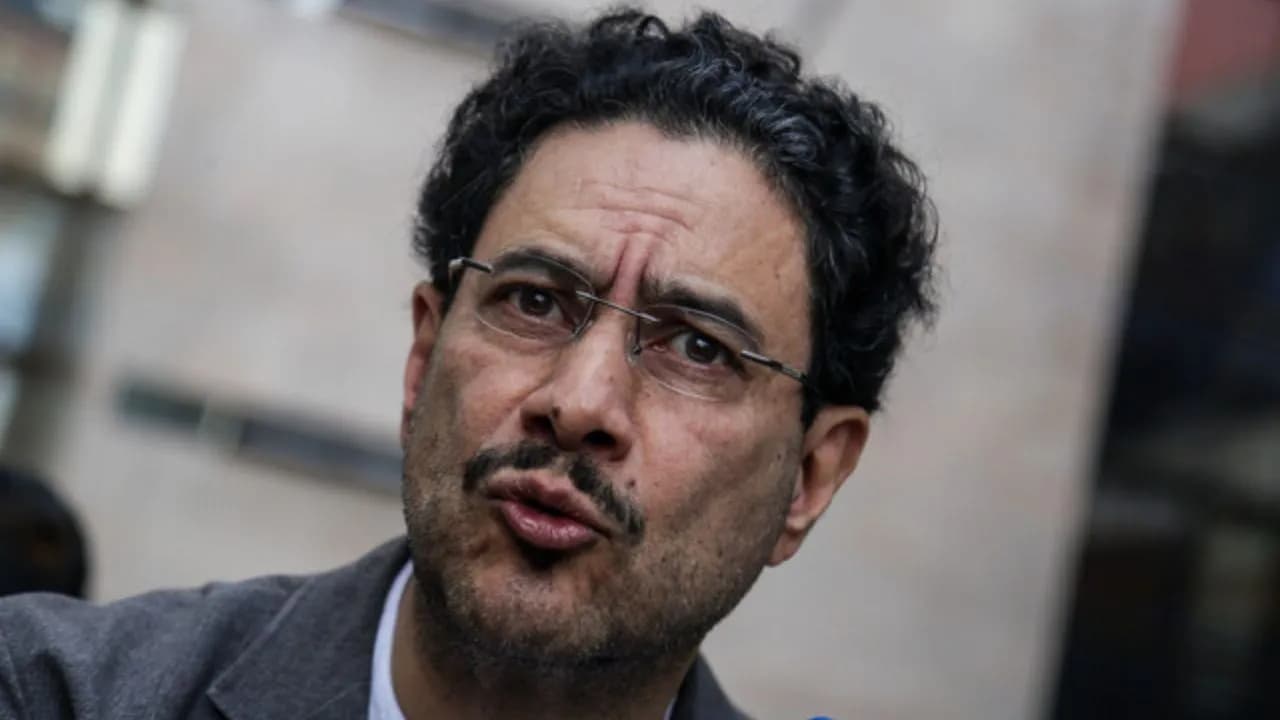 photologuephotos2025-08ivan_cepeda_anuncia_acciones_legales_contra_tomas_y_jeronimo_uribe_por_calumniajpg photologuephotos2025-08ivan_cepeda_anuncia_acciones_legales_contra_tomas_y_jeronimo_uribe_por_calumniajpg