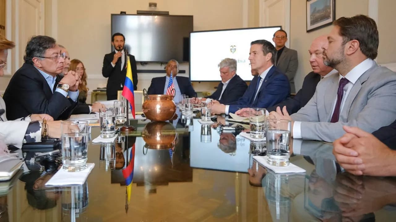 photologuephotos2025-08el_presidente_petro_se_reunio_con_senadores_estadounidenses_cuales_fueron_los_temas_centrales_del_encuentrojpg photologuephotos2025-08el_presidente_petro_se_reunio_con_senadores_estadounidenses_cuales_fueron_los_temas_centrales_del_encuentrojpg