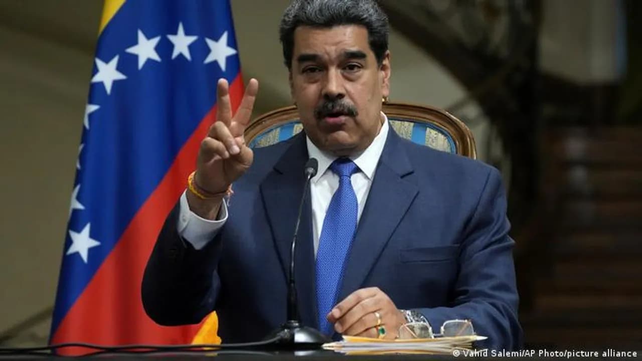 photologuephotos2022-09maduro1jpg photologuephotos2022-09maduro1jpg