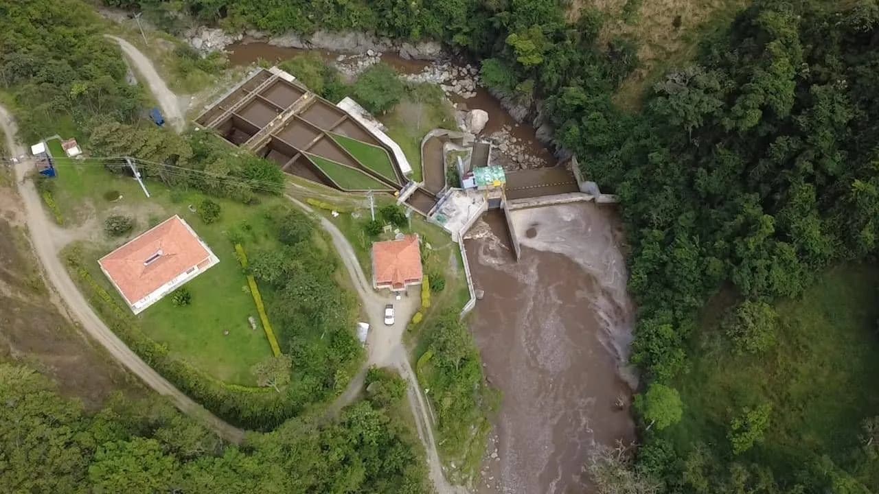 Pequeña central hidroeléctrica Aures Pequeña central hidroeléctrica Aures