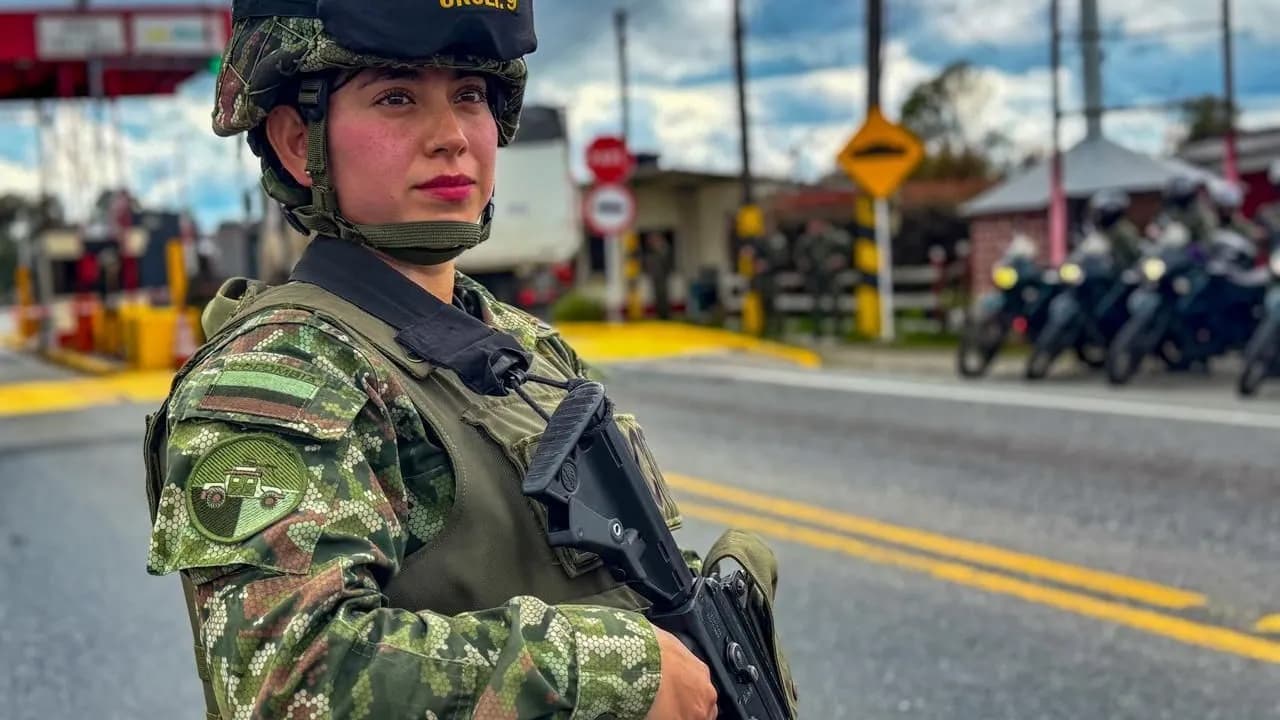 mujeres militares mujeres militares