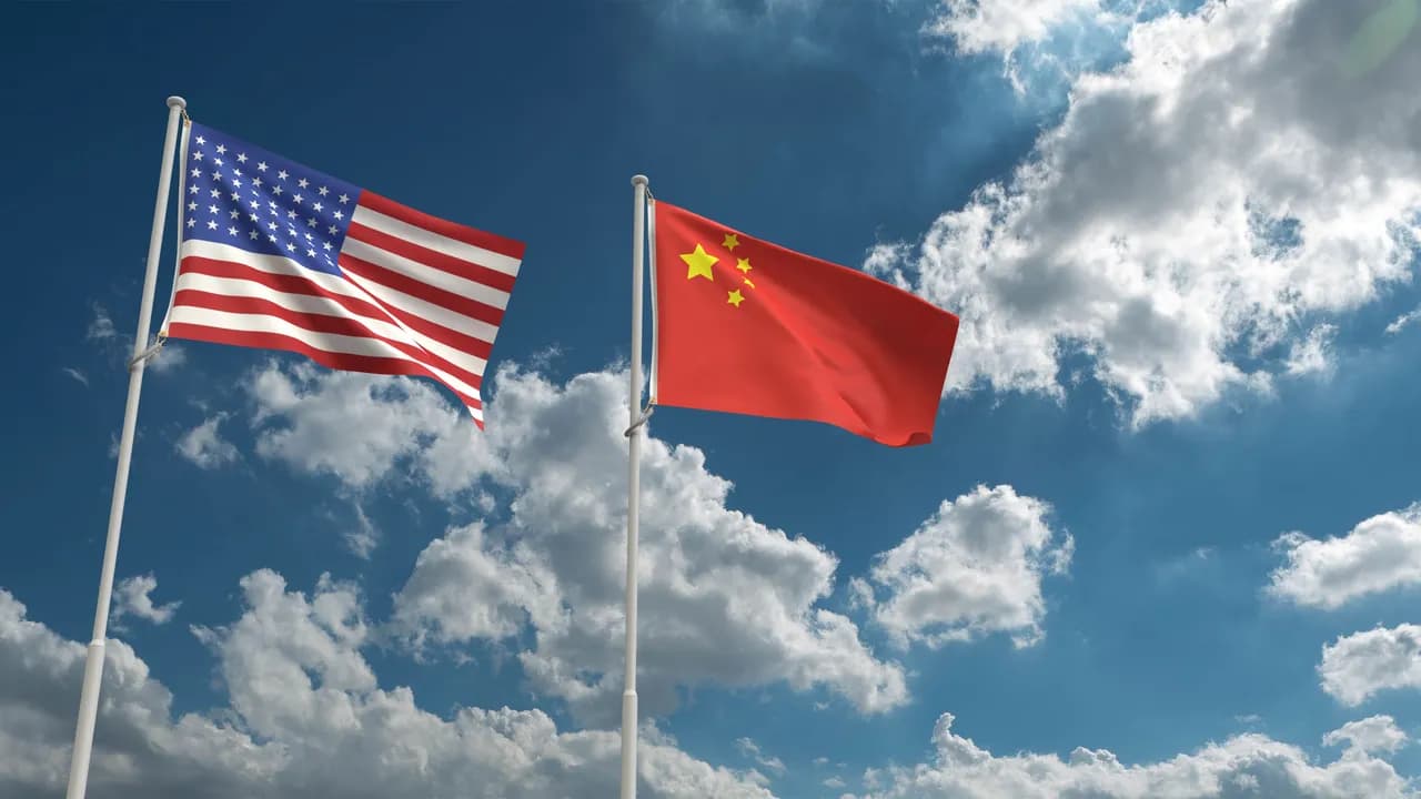 photologuephotos2022-11united-state-of-america-vs-battle-war-military-china-business-conflict-politic-economy-financial-tax-country-trade-agreement-crisis-negotiation-international-sky-blue-background-copy-space_0jpg photologuephotos2022-11united-state-of-america-vs-battle-war-military-china-business-conflict-politic-economy-financial-tax-country-trade-agreement-crisis-negotiation-international-sky-blue-background-copy-space_0jpg