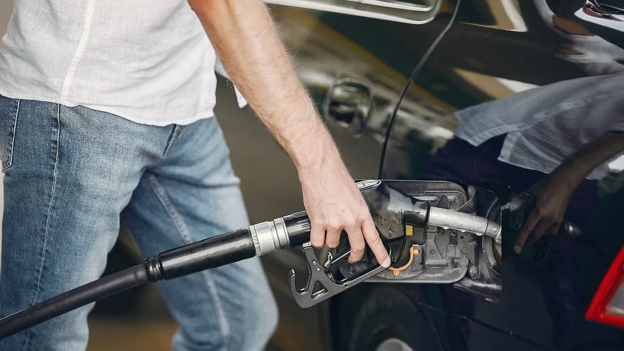 photologuephotos2022-12precio_de_gasolina_en_algunas_ciudades_de_colombia_llega_a_los_10_mil_pesosjpg photologuephotos2022-12precio_de_gasolina_en_algunas_ciudades_de_colombia_llega_a_los_10_mil_pesosjpg