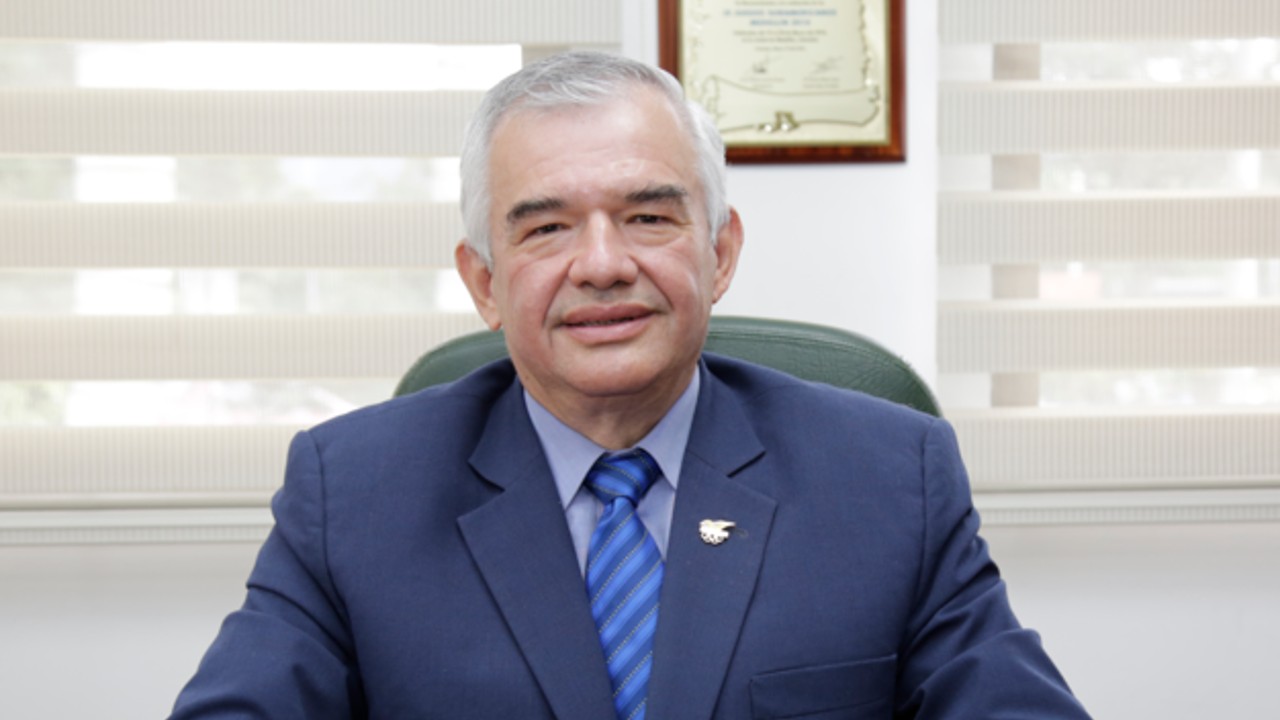 Barranquilla no se puede presentar como sede”: Ciro Solano, presidente del  Comité Olímpico Colombiano, sobre Panamericanos | Cambio