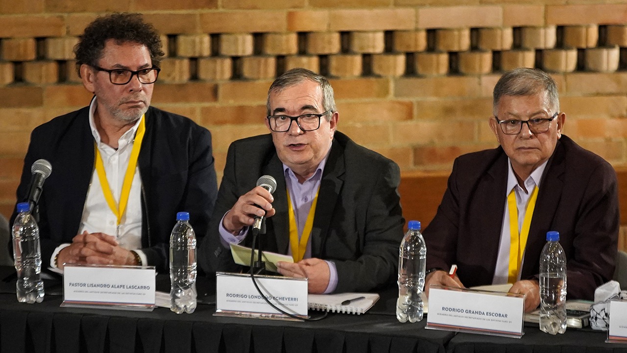 “No fue una política, sino falta de control”: la justificación de los líderes de las ex-Farc por reclutar menores para la guerra