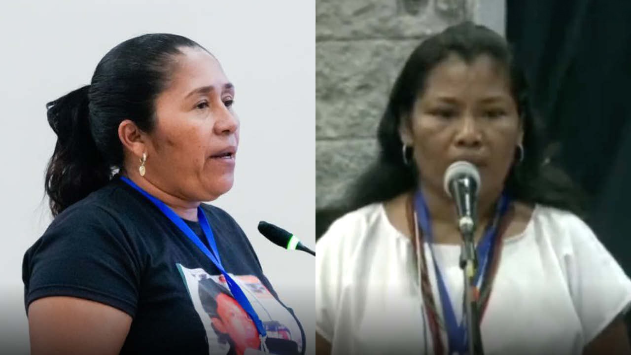 Sol Maestre, del pueblo Kankuamo, y Osmaira Nieves, del pueblo Wiwa. Ambas son familiares de víctimas de ejecuciones extrajudiciales. Foto: JEP.