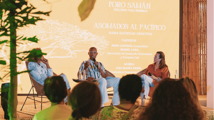 Evento del Foro Samán. En la imagen: Mabel Lara, Nino Caicedo y Ana María Fries. Crédito: Cortesía.