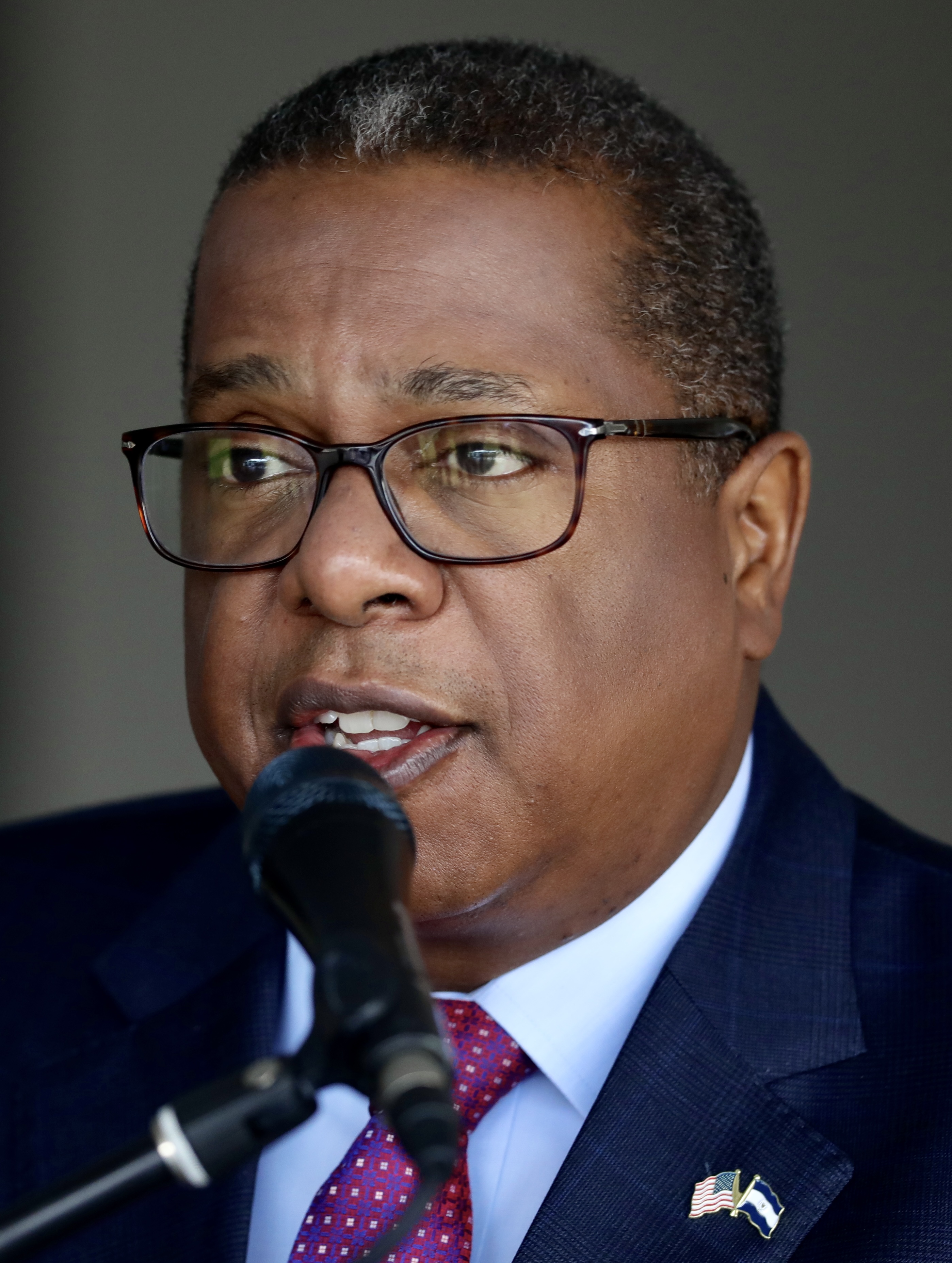 Imagen principal del artículo 'Brian Nichols cuestiona legalidad de la captura de Maduro y pide transición democrática en Venezuela'