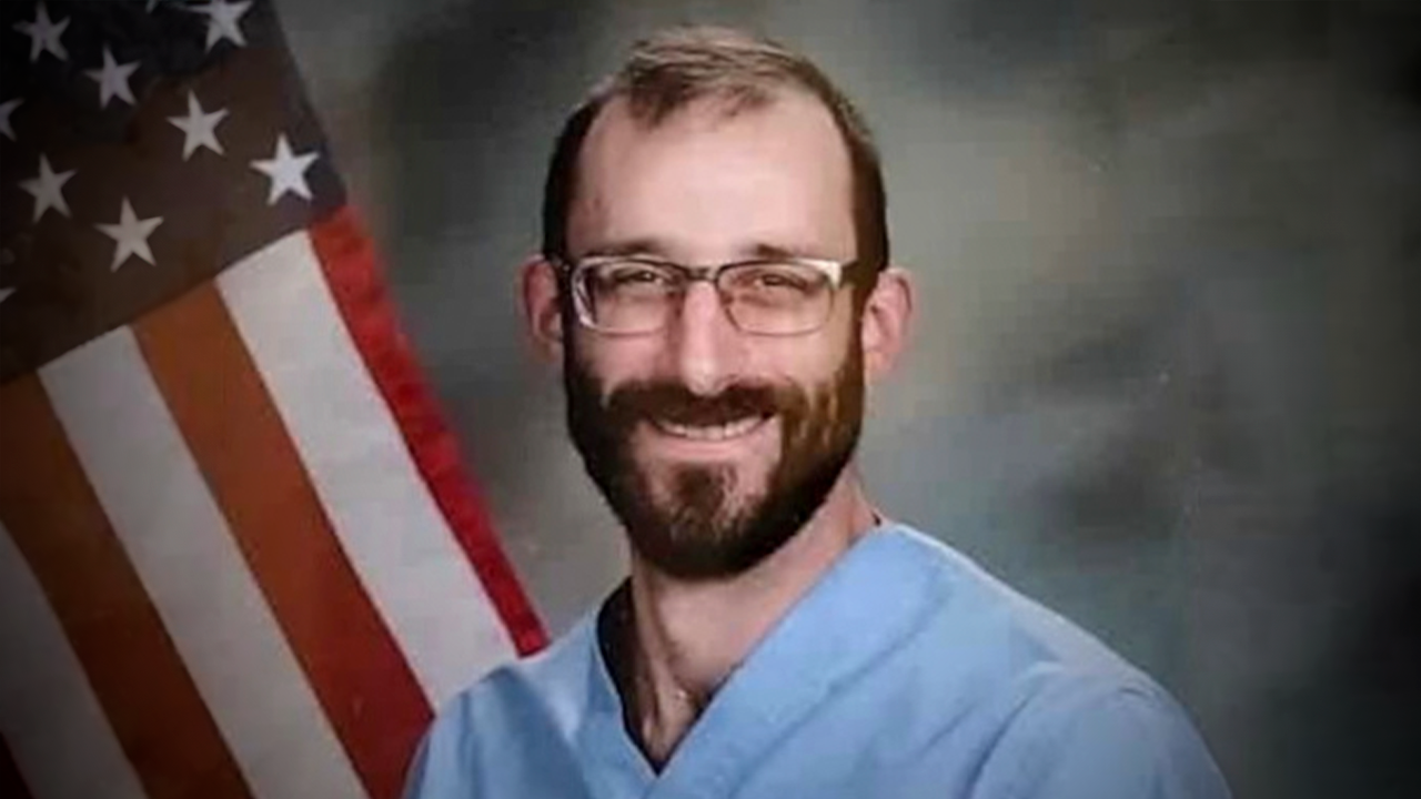 Alex Pretti, enfermero de 37 años, fue asesinado a tiros en Minneapolis por agentes federales