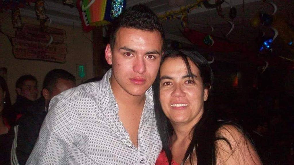 La primera mujer que ayudó a Yeison Jiménez cuando era pobre y cantaba en  el barrio Santa Fe
